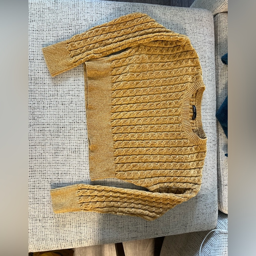 Mustard colored crop top sweater size medium